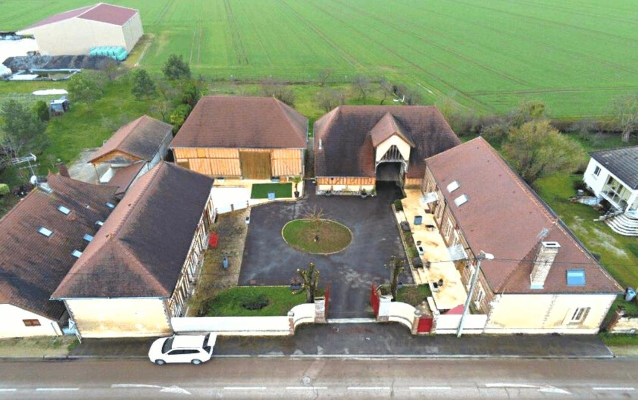 Maison Calme 14 Personnes, Piscine, Jardin Et Parking Bucheres Экстерьер фото